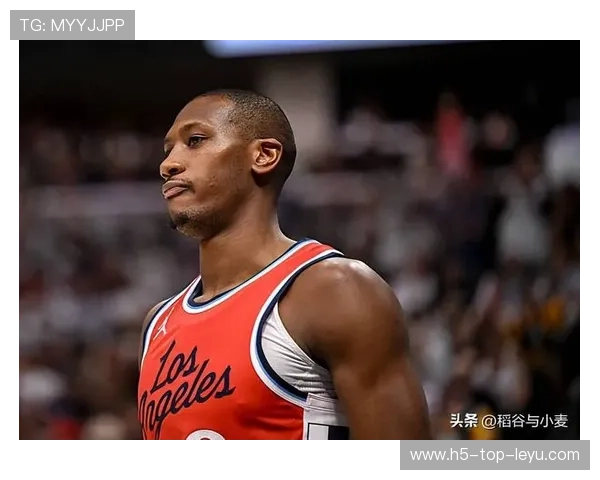 快船临场调整：防守端的补位与换防成为提高稳定性的关键